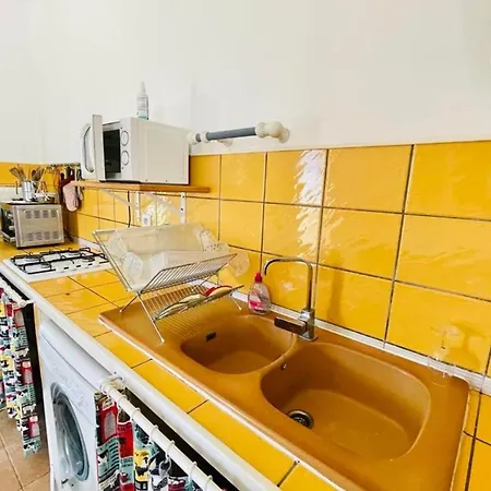 Bright 28 M With Wifi Balcon Garden And View